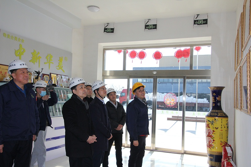 順威股份范總、謝總一行蒞臨青島中新華美交流洽談！